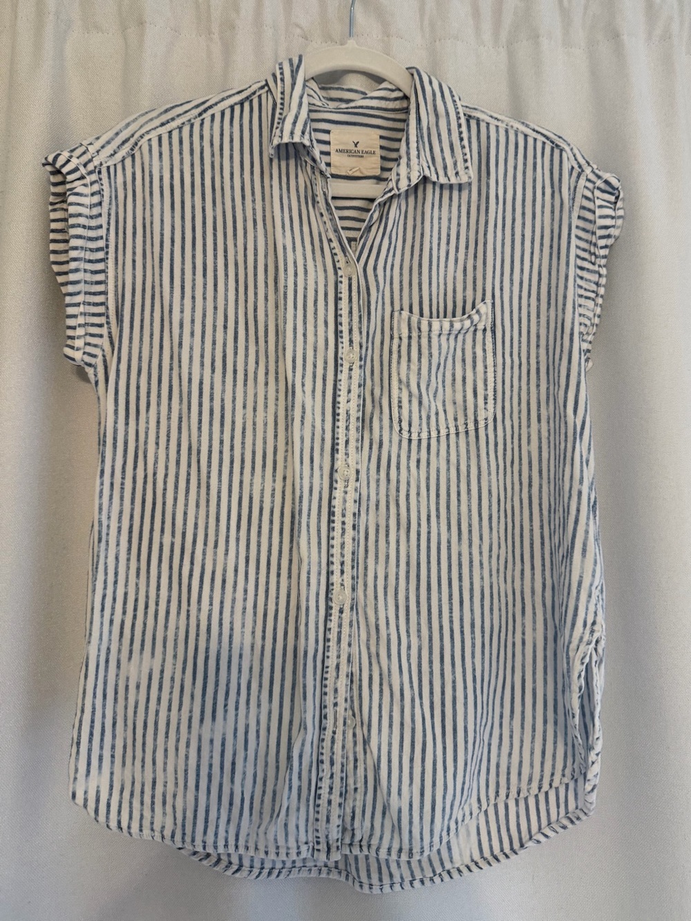 American Eagle Outfitters Men’s Blue and White Striped Button-Up Shirt